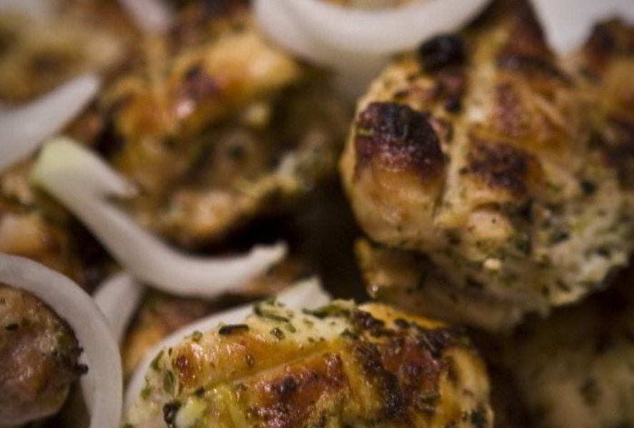 Шашлык из куриных рулетиков