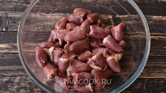 ШАГ 4. шашлык из куриных сердечек в сметане