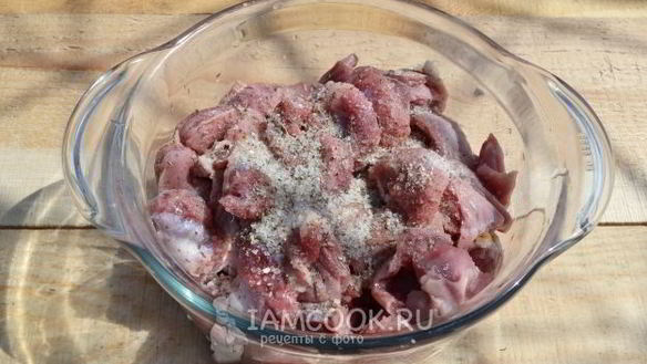 ШАГ 4. шашлык из куриных желудков