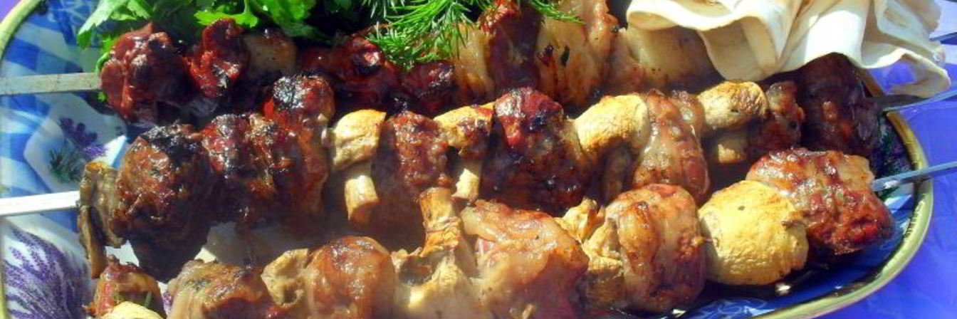 Шашлык из печени индейки с шампиньонами