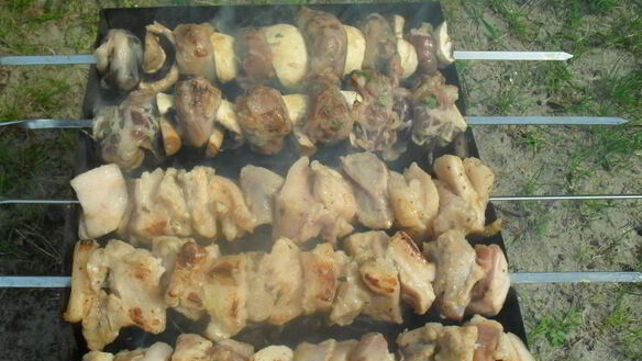 ШАГ 5. шашлык из печени индейки с шампиньонами