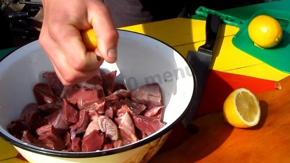ШАГ 5. шашлык из свиного сердца