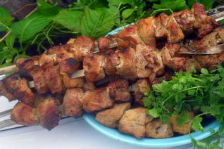 Шашлык в пивном маринаде с чабрецом