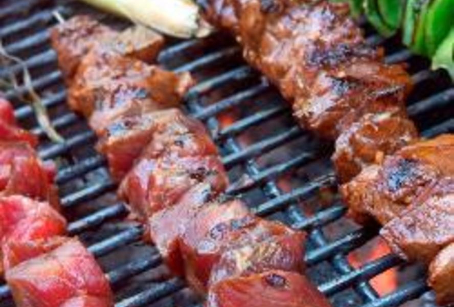 Шашлыки из баранины в апельсиновом маринаде