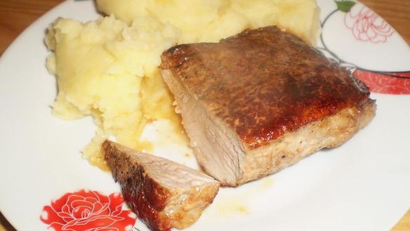 ШАГ 6. стейк из свинины на сковороде