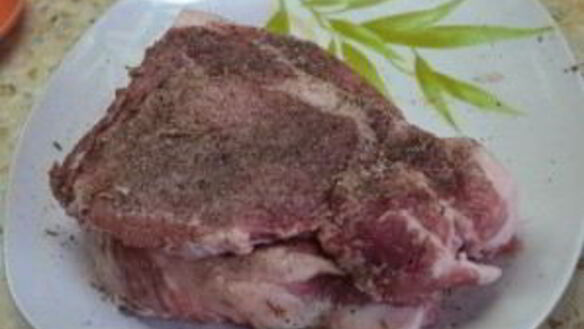 ШАГ 3. свиной стейк