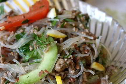 Стеклянная лапша с фаршем и овощами