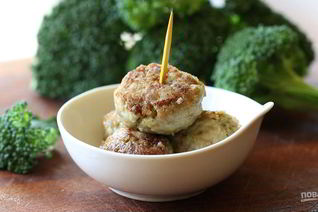 Говяжьи тефтели с брокколи