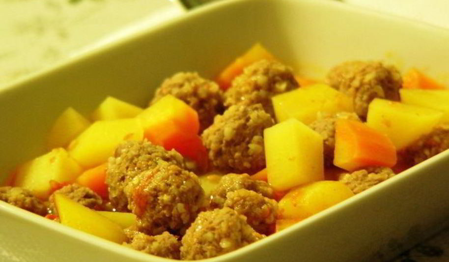 Рецепт говяжьи тефтели с булгуром, тушеные с овощами