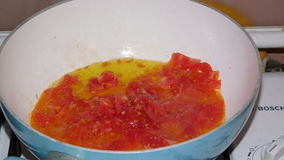 ШАГ 4. говяжьи тефтели с булгуром, тушеные с овощами