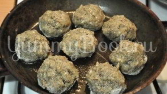 ШАГ 5. куриные тефтели с грибами