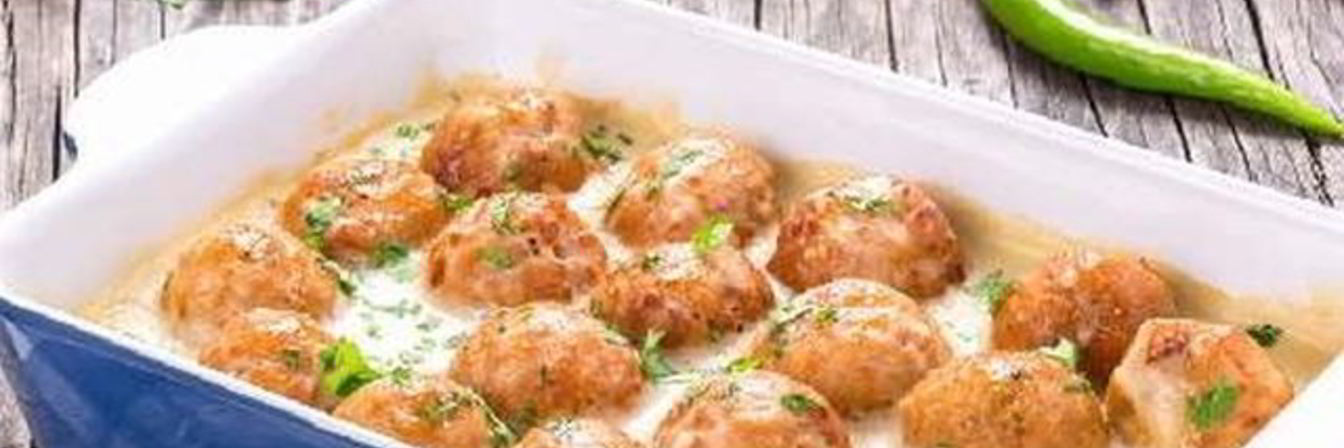 Куриные тефтели с йогуртовым соусом