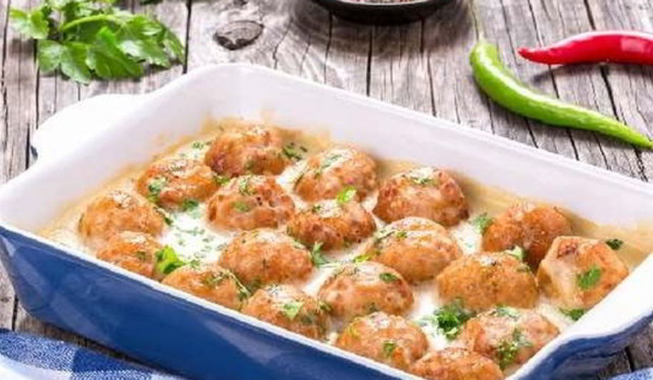 Рецепт куриные тефтели с йогуртовым соусом