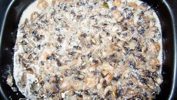 ШАГ 6. куриные тефтели в грибном соусе