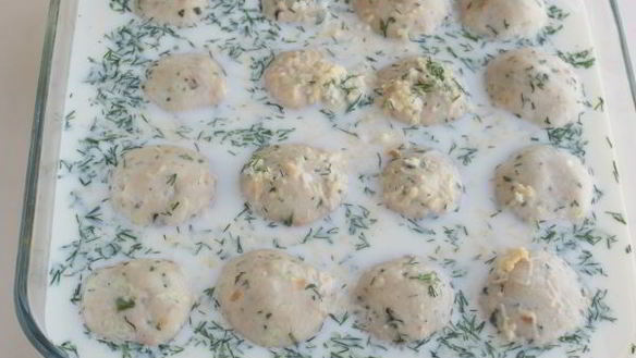 ШАГ 9. куриные тефтели в сливочном соусе в духовке
