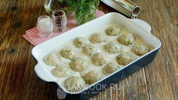 ШАГ 7. куриные тефтели в сметанном соусе