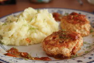 Куриные тефтели в томатном соусе