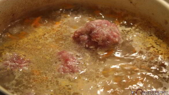 ШАГ 2. мясные тефтели в сметанно-томатном соусе