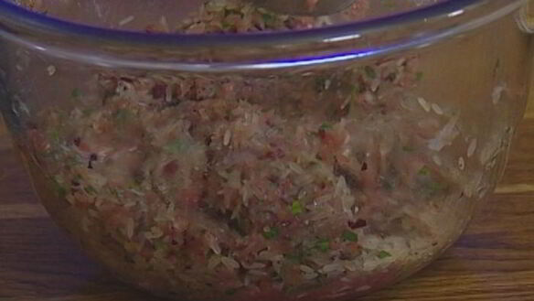 ШАГ 5. мясные тефтельки с рисом и зеленью