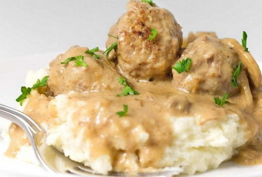 Мясные тефтельки в сметанном соусе
