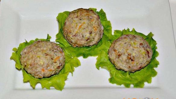 ШАГ 5. паровые тефтели с гречкой и кабачками