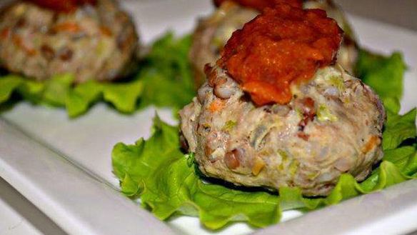 ШАГ 6. паровые тефтели с гречкой и кабачками