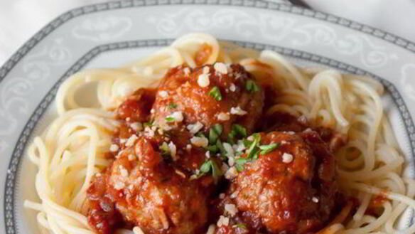 ШАГ 9. спагетти с тефтелями в томатном соусе