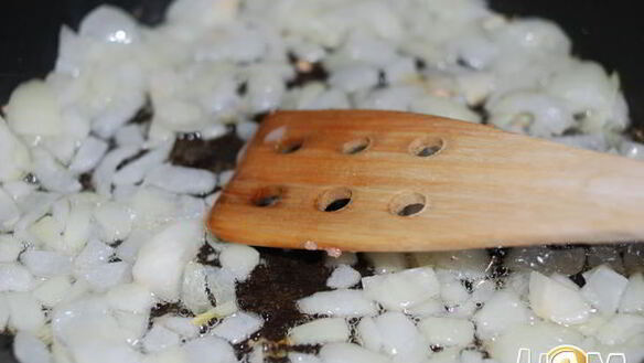 ШАГ 6. тефтели из семги в томатном соусе