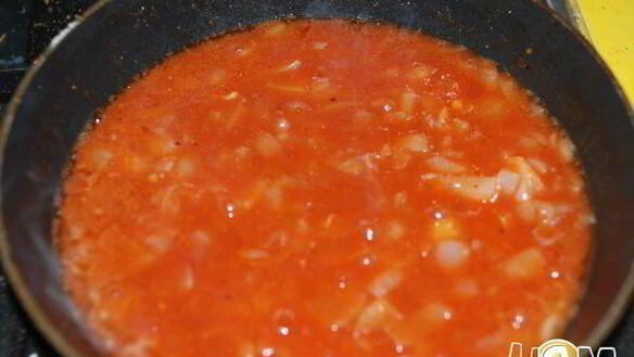 ШАГ 8. тефтели из семги в томатном соусе