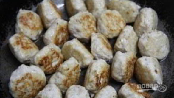 ШАГ 2. тефтели куриные в сливочном соусе