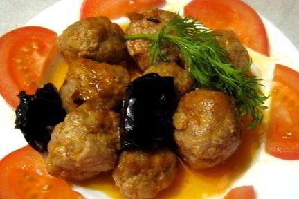 Тефтели с черносливом