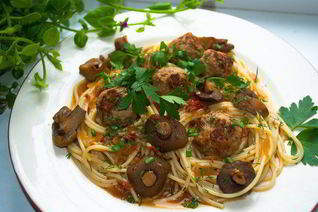 Тефтели с лесными грибочками