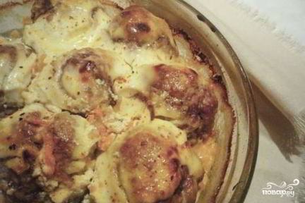 Тефтели с подливкой из сметаны