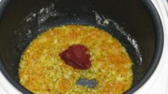 ШАГ 2. тефтели с подливкой в мультиварке