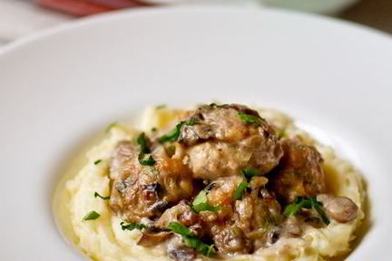 Тефтели с соусом из шампиньонов