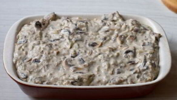 ШАГ 11. тефтели с соусом из шампиньонов