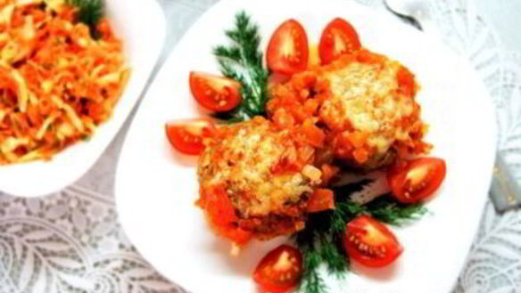 ШАГ 9. тефтели с сыром в соусе из томатов