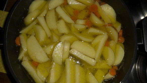 ШАГ 3. тефтели в соусе