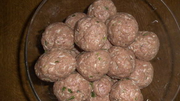 ШАГ 4. тефтели в соусе