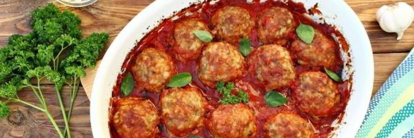 Тефтели в томатном соусе в духовке