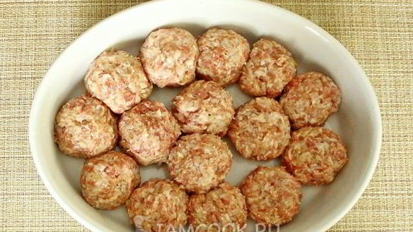 ШАГ 5. тефтели в томатном соусе в духовке