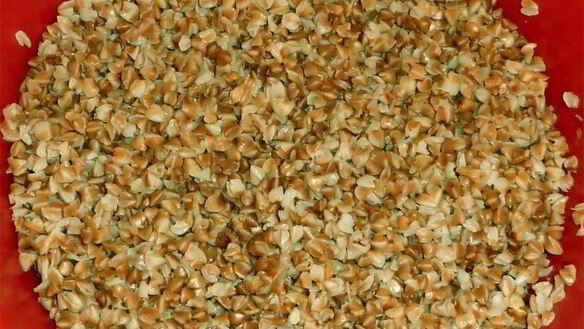 ШАГ 3. тефтельки из курицы и гречки в соусе