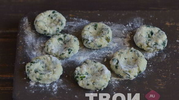 ШАГ 7. ленивые вареники со шпинатом