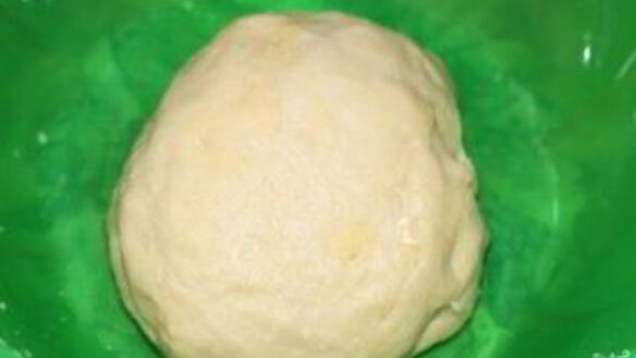 ШАГ 3. тесто на вареники с картошкой