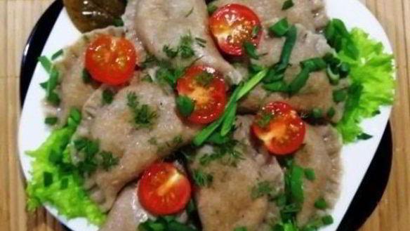 ШАГ 11. цельнозерновые вареники с тунцом и моцареллой