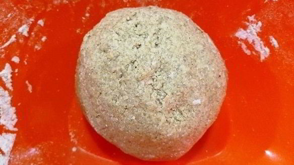 ШАГ 4. цельнозерновые вареники с тунцом и моцареллой