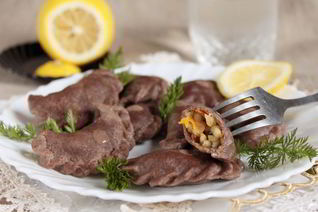 Вареники из льняного теста с булгуром