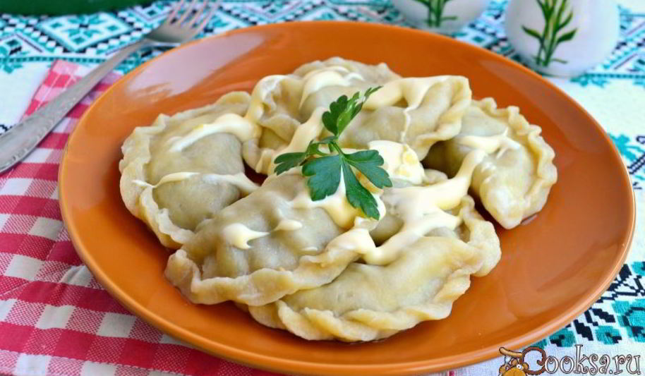 Рецепт вареники из яичного теста с курицей и баклажанами