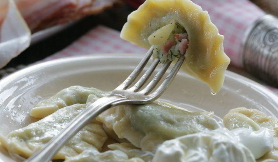 Рецепт вареники с картофелем, беконом и укропом