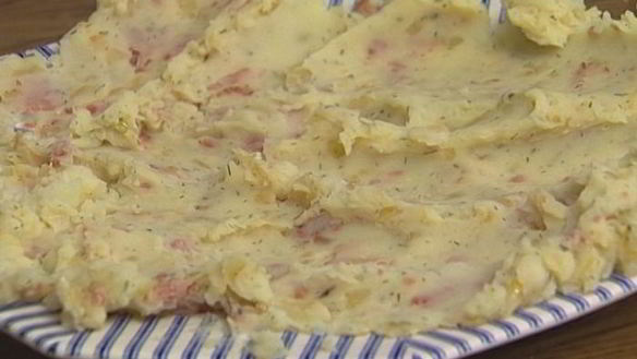 ШАГ 7. вареники с картофелем, беконом и укропом